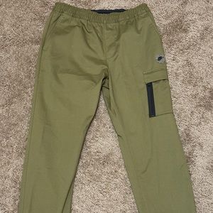 Nike Men’s Cargo Woven Pants